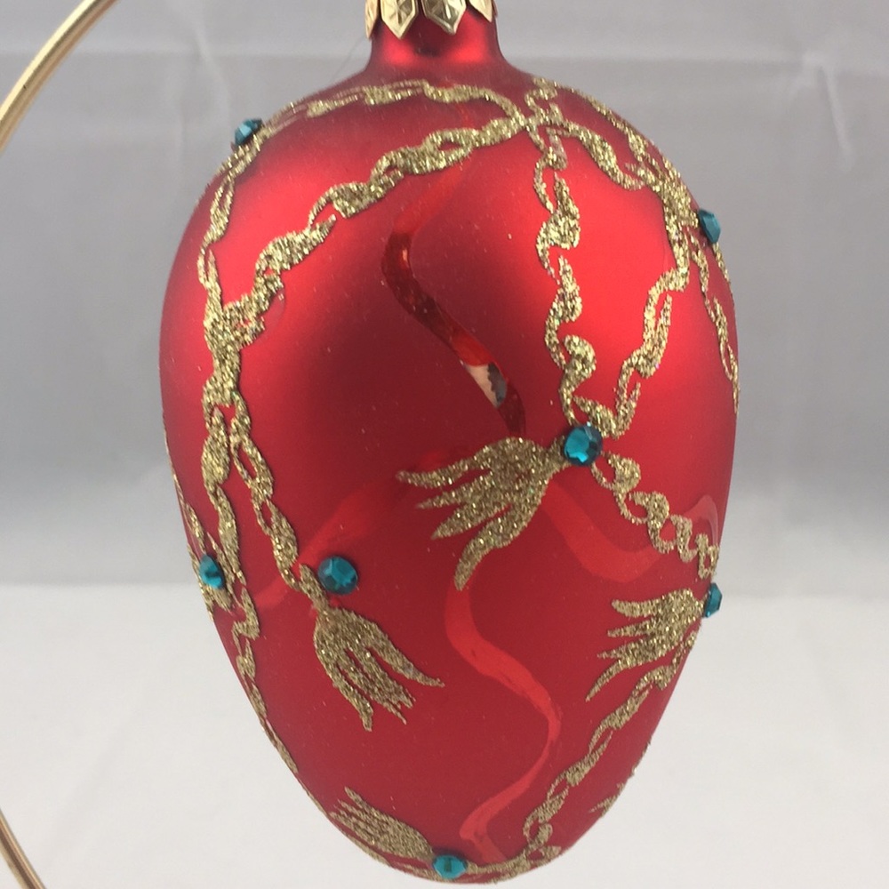 VINTAGE ARTISAN HANDCRAFTED RED EGG SHAPED CHRISTMAS ORNAMENT UPCYCLED